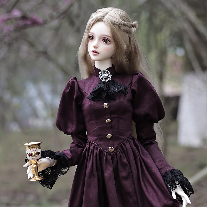 Vintage Fashion Model - Elina BJD Doll 1/3 Beautiful Elegant