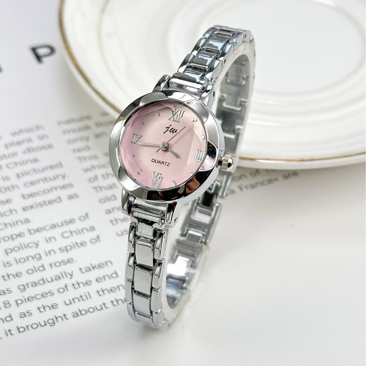 Women's minimalist and compact - Vintage Fashion Watches review and price