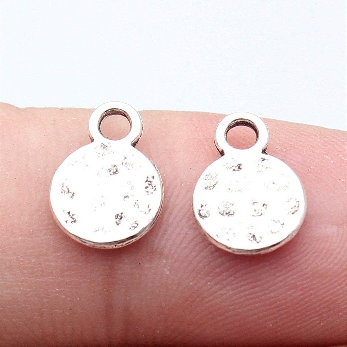 WYSIWYG 40pcs 11x8mm 3 Colors  - Vintage Fashion Theme review and price